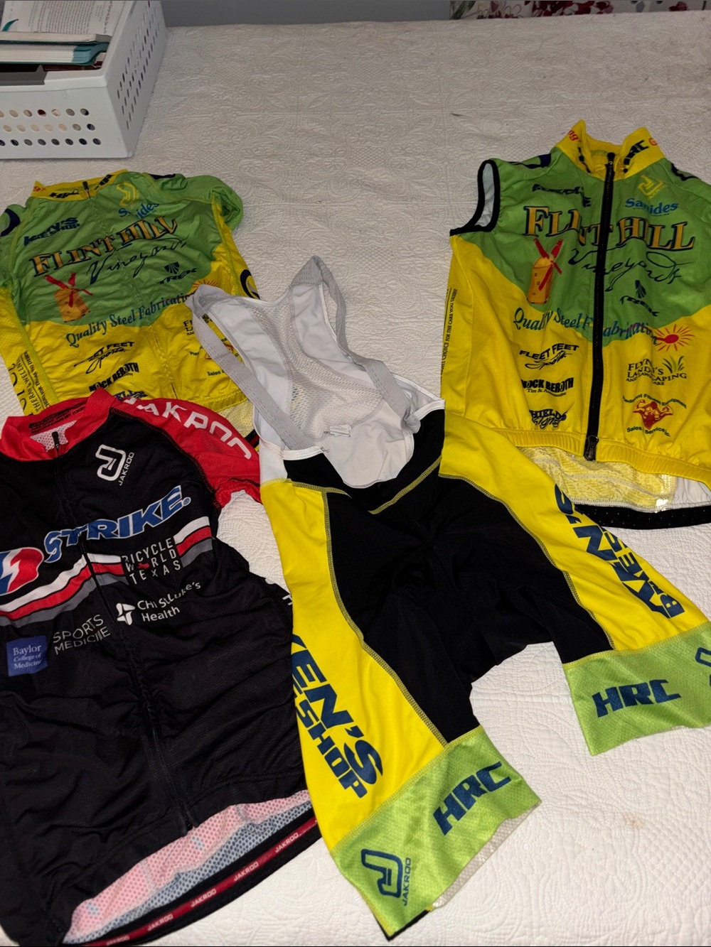 Jakroo Sz S.   4 pc. Cycle Bibs & jerseys